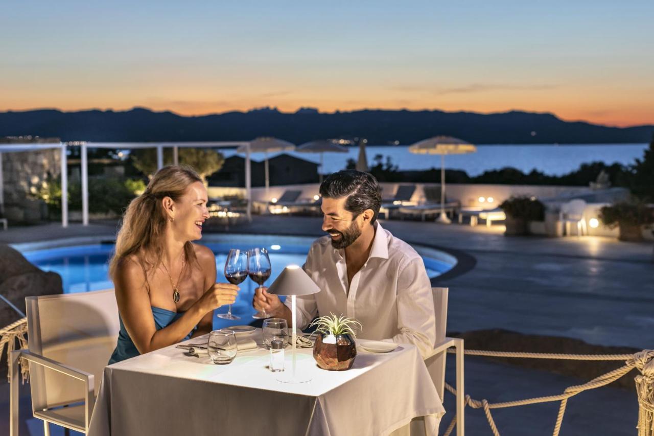 Hotel Grand Relais Dei Nuraghi (Adults Only) Бая Сардиния Екстериор снимка