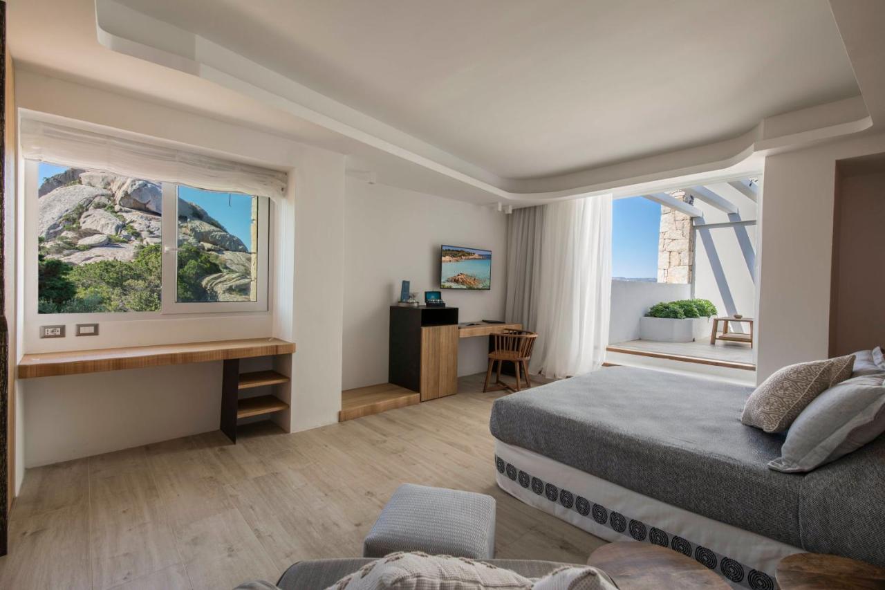 Hotel Grand Relais Dei Nuraghi (Adults Only) Бая Сардиния Екстериор снимка