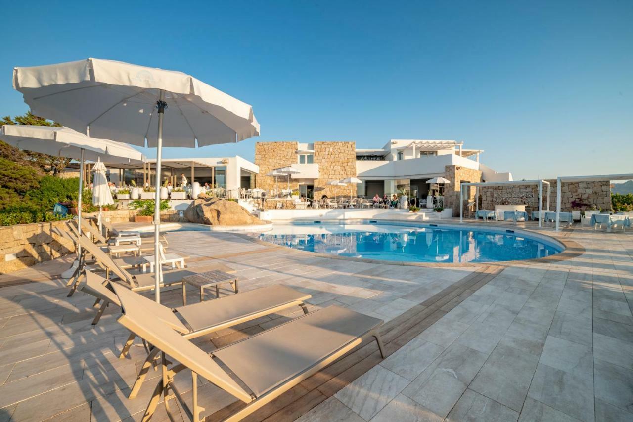 Hotel Grand Relais Dei Nuraghi (Adults Only) Бая Сардиния Екстериор снимка