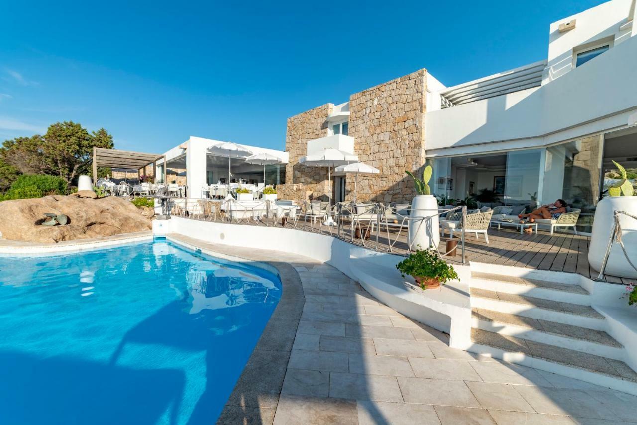Hotel Grand Relais Dei Nuraghi (Adults Only) Бая Сардиния Екстериор снимка